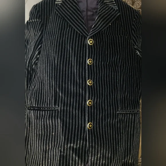 Custom Luigi Bianchi Mantova Striped Suit With Gold Buttons And Cufflinks - Picture 6 of 8